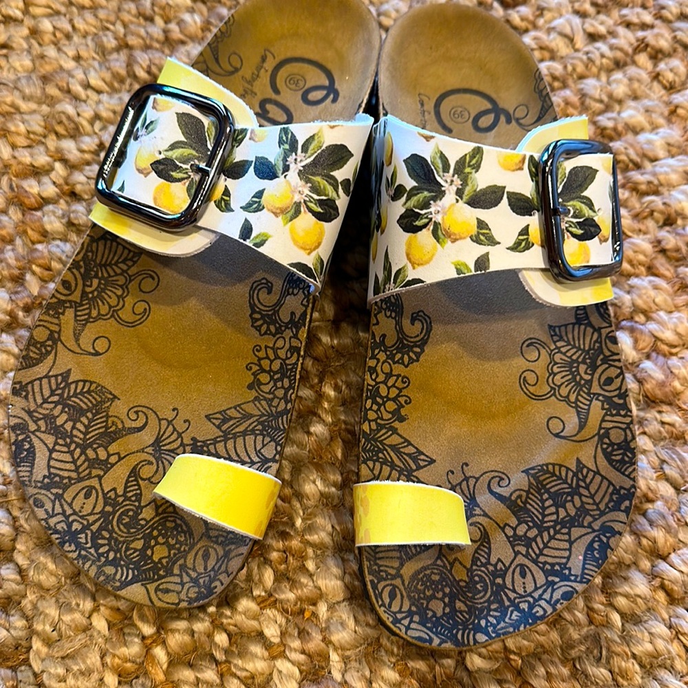 Calceo size (39)  sandal